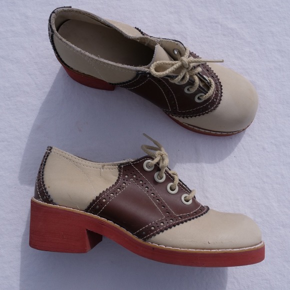 Vintage 1970s Fanfare platform saddle shoe lace up oxfords - Picture 4 of 7